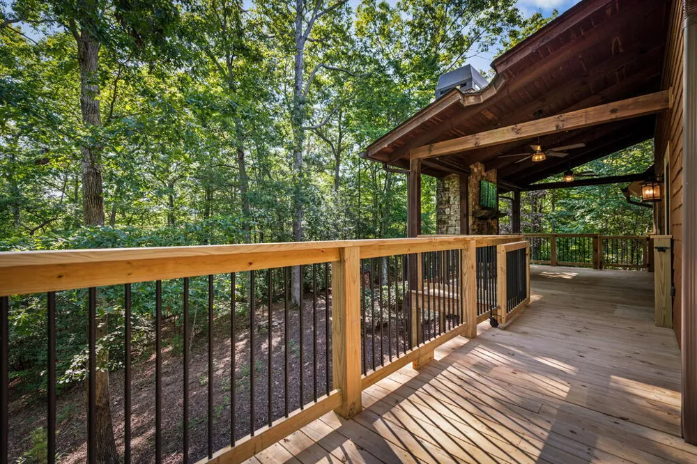 2634 Mountain Tops Road Blue Ridge, GA 30513