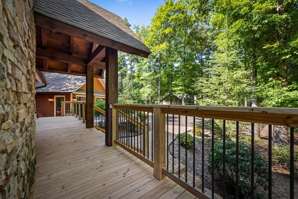 2634 Mountain Tops Road Blue Ridge, GA 30513