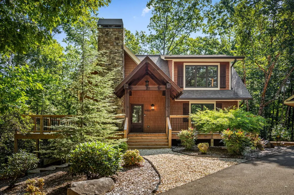 2634 Mountain Tops Road Blue Ridge, GA 30513
