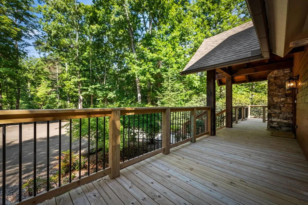 2634 Mountain Tops Road Blue Ridge, GA 30513