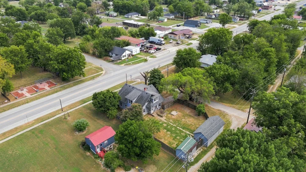 321 S Broadway Street Haskell, OK 74436