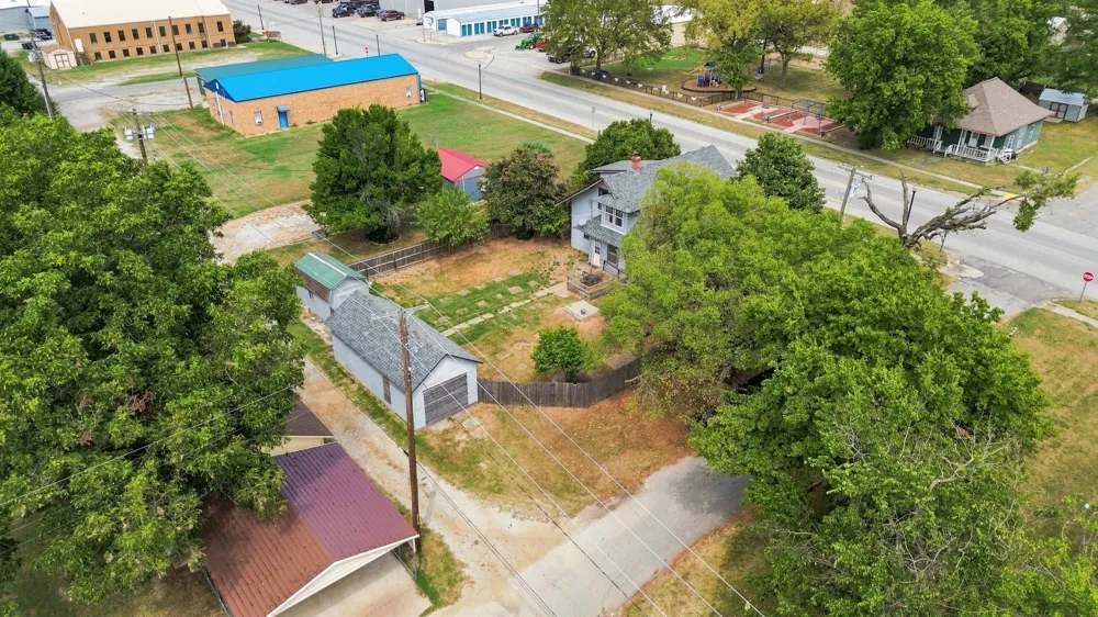 321 S Broadway Street Haskell, OK 74436