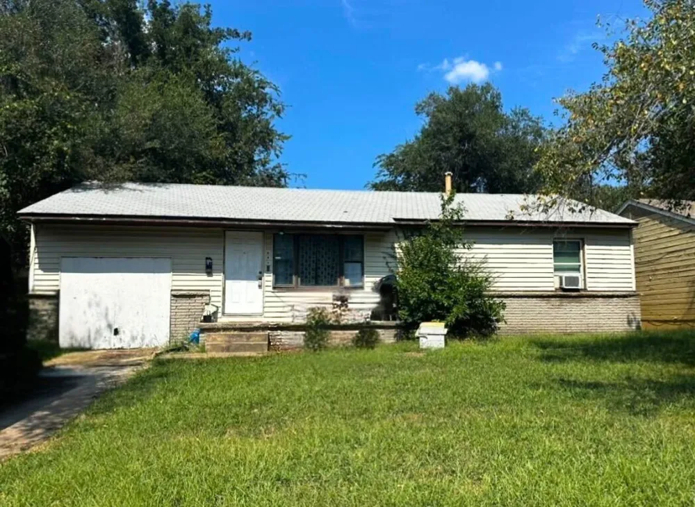 223 E 52nd Street Tulsa, OK 74126