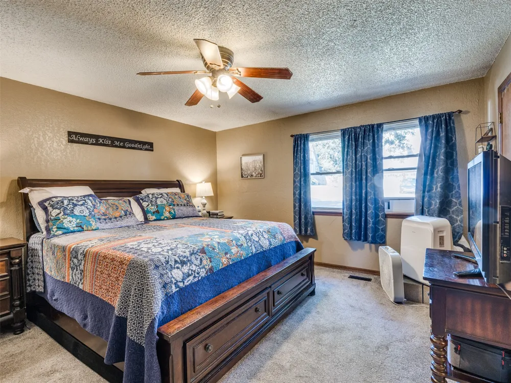 326 Spruce Court Sand Springs, OK 74063
