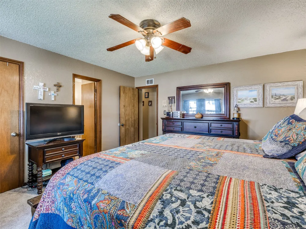 326 Spruce Court Sand Springs, OK 74063