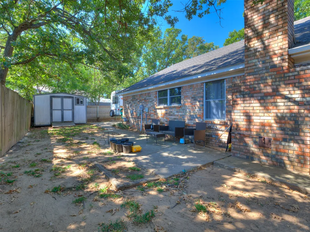 326 Spruce Court Sand Springs, OK 74063