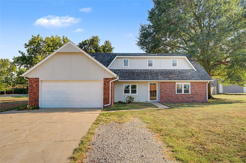 24124 E Sisemore Street Broken Arrow, OK 74014