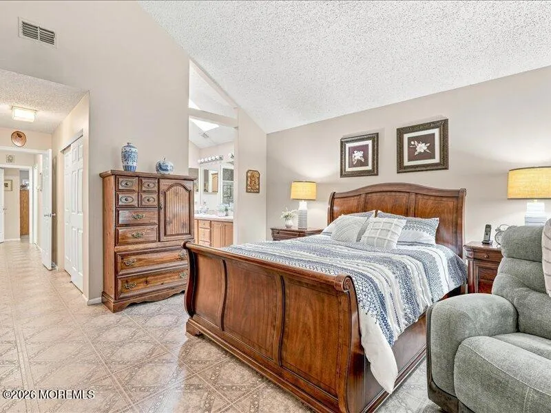 108 Longwood Drive Manahawkin, NJ 08050