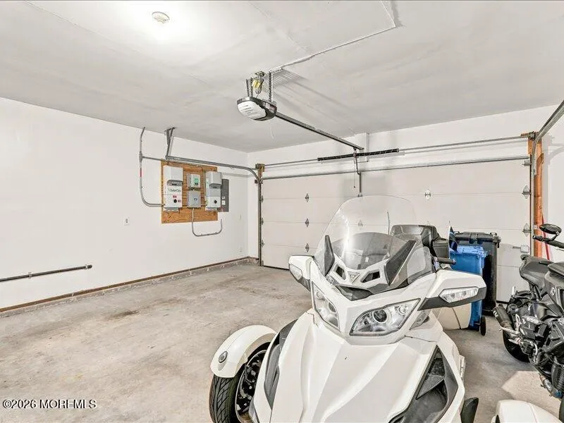 108 Longwood Drive Manahawkin, NJ 08050