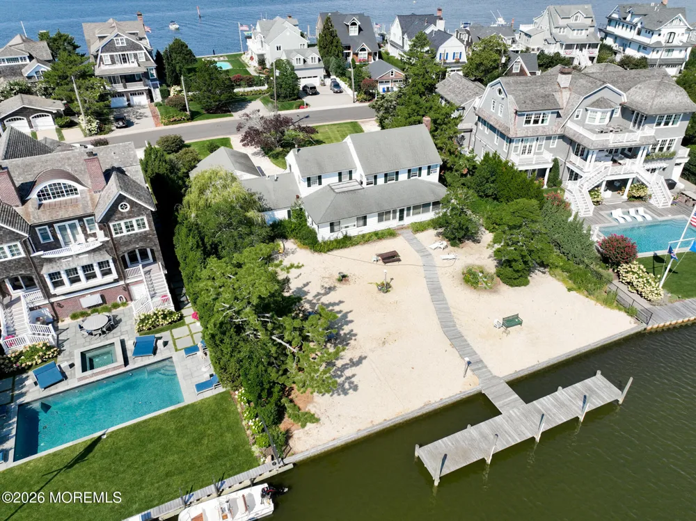 961 Lagoon Lane S Mantoloking, NJ 08738