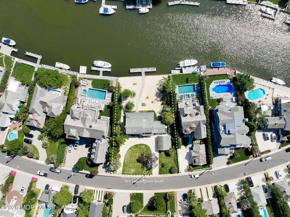 961 Lagoon Lane S Mantoloking, NJ 08738
