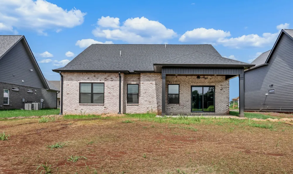 3717 Stillwater Point Clarksville, TN 37043