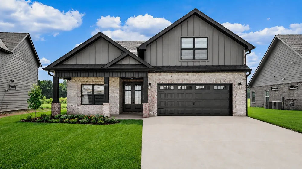 3717 Stillwater Point Clarksville, TN 37043