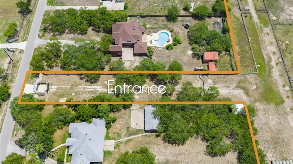 401 W Sage Drive Kingsville, TX 78363