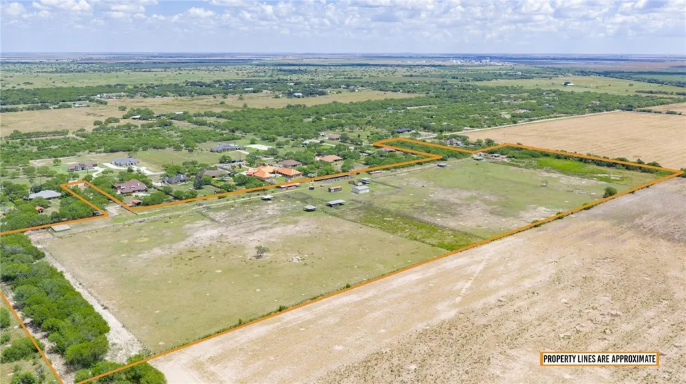 401 W Sage Drive Kingsville, TX 78363