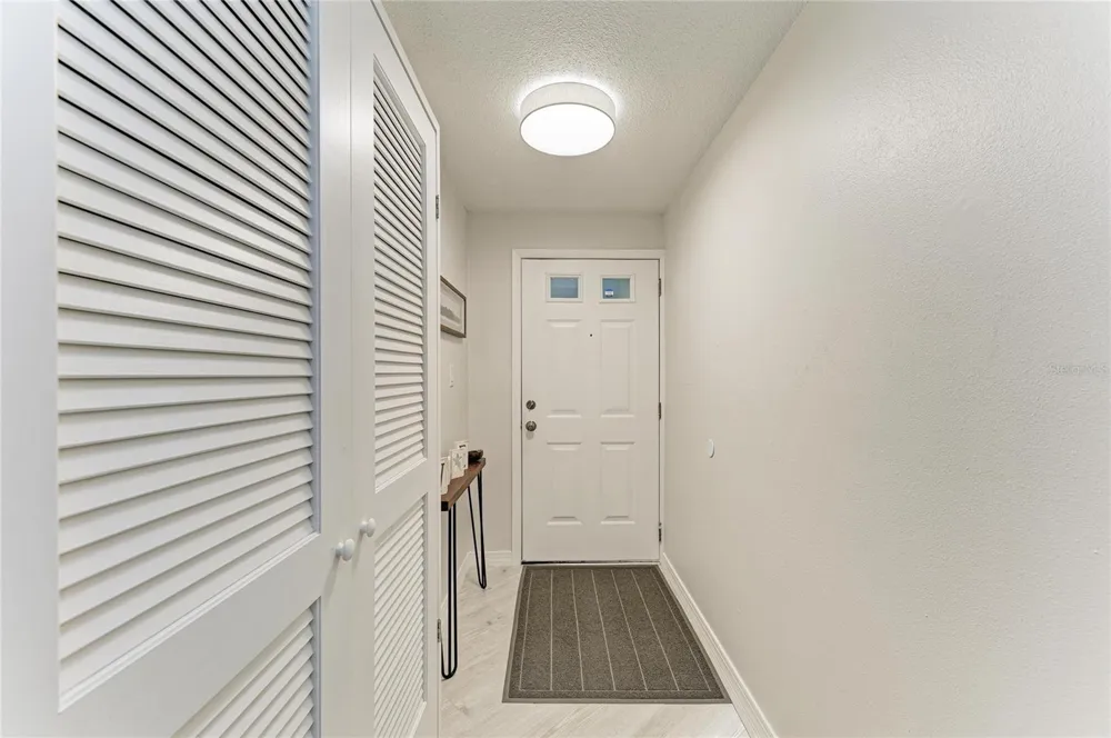 2121 WOOD STREET #113 Sarasota, FL 34237