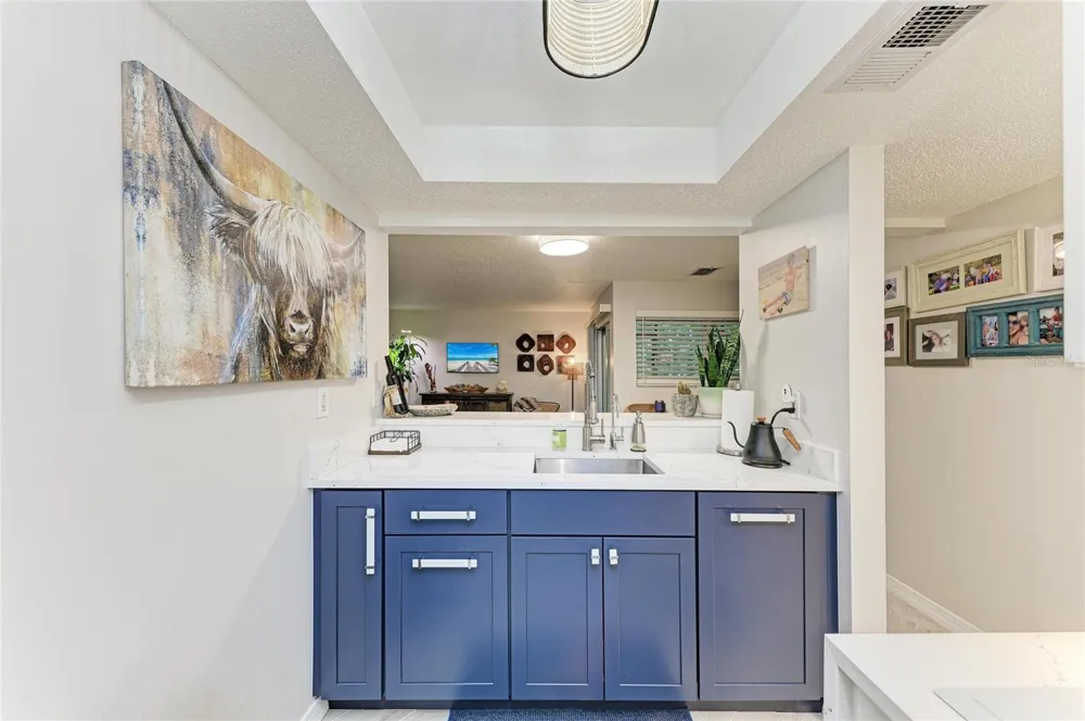 2121 WOOD STREET #113 Sarasota, FL 34237