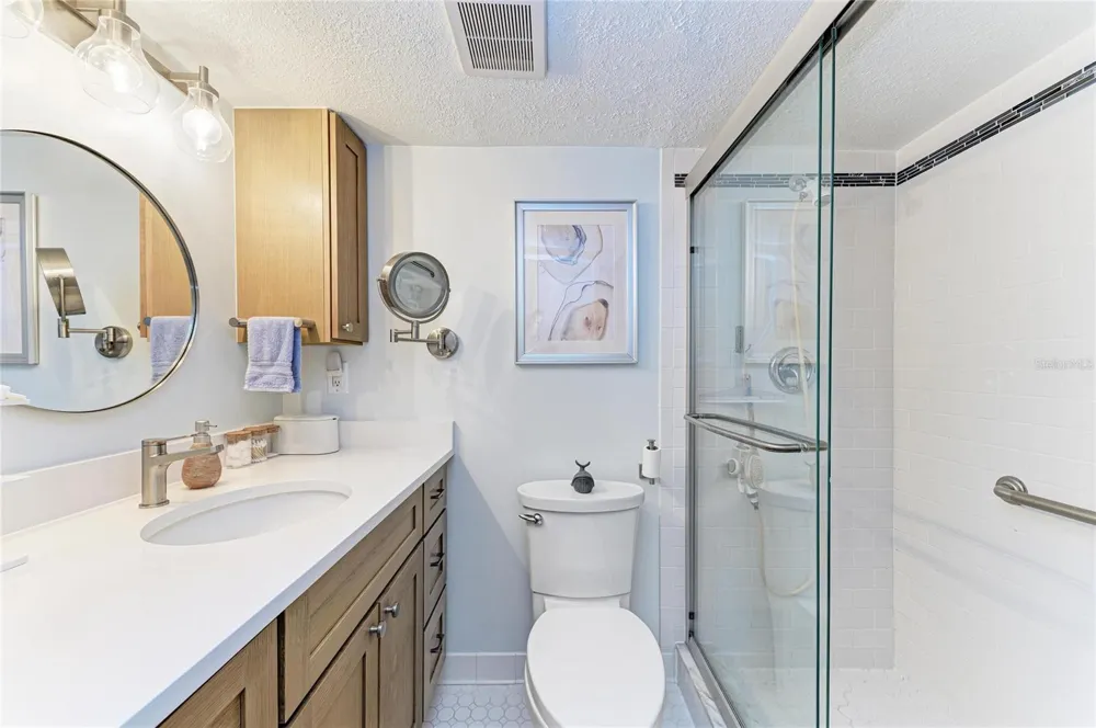 2121 WOOD STREET #113 Sarasota, FL 34237