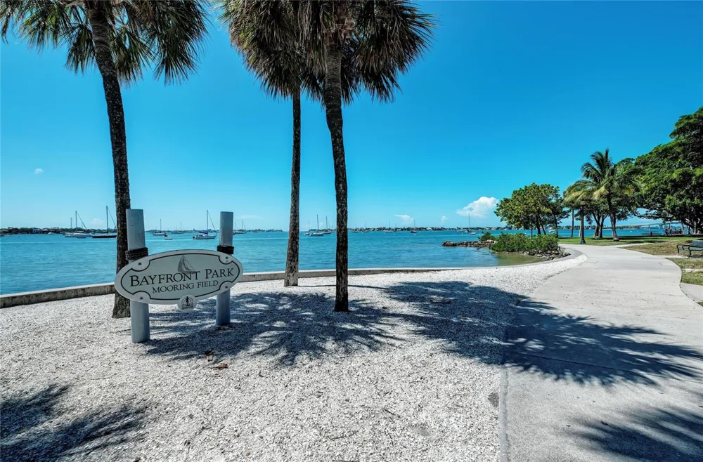 2121 WOOD STREET #113 Sarasota, FL 34237