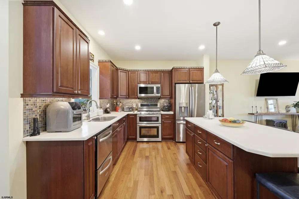 16 Fresh Spring Cove Somers Point, NJ 08244