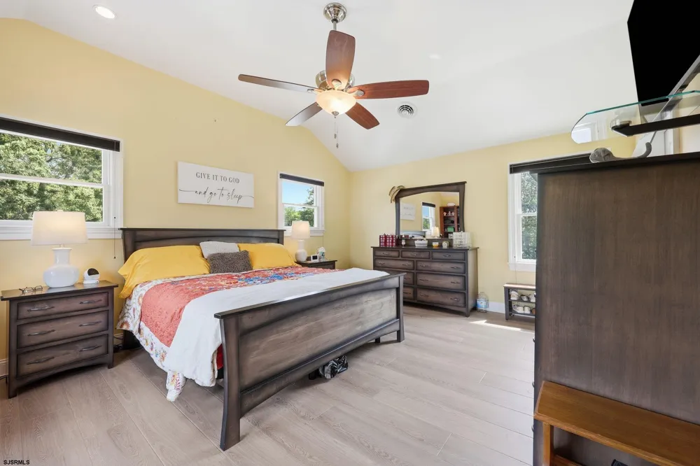 16 Fresh Spring Cove Somers Point, NJ 08244
