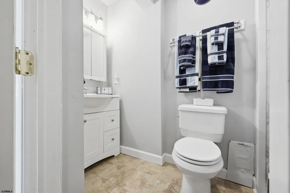 16 Fresh Spring Cove Somers Point, NJ 08244