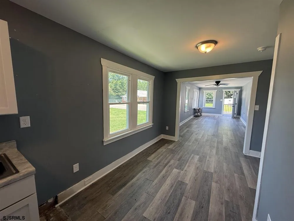 109 Georgia Road Pennsville Township, NJ 08070