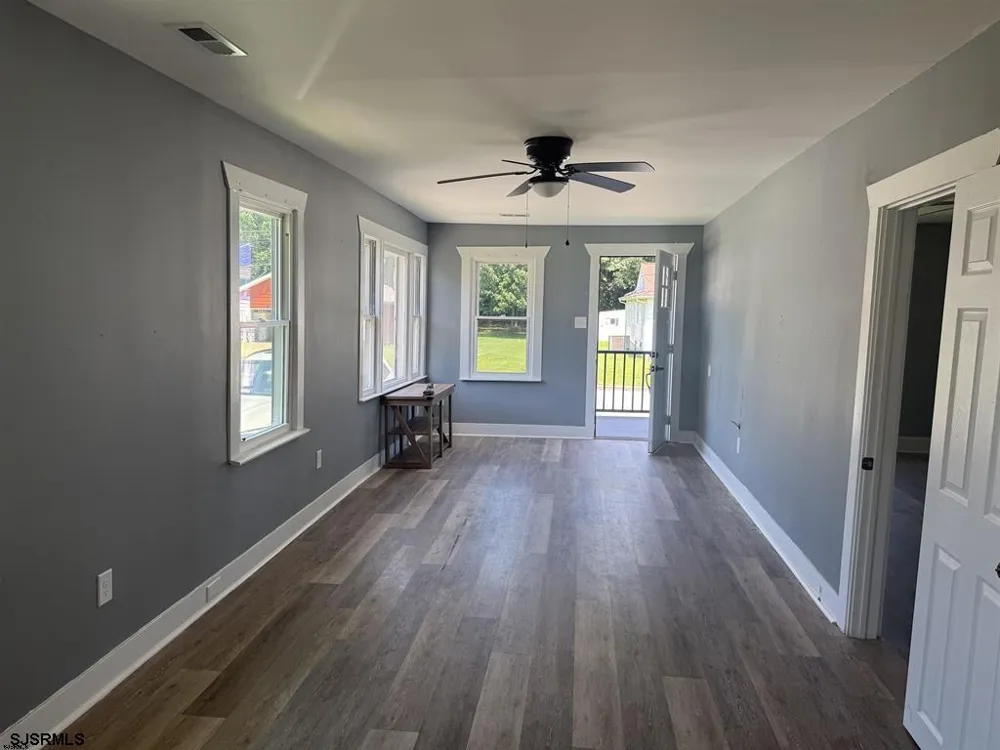 109 Georgia Road Pennsville Township, NJ 08070