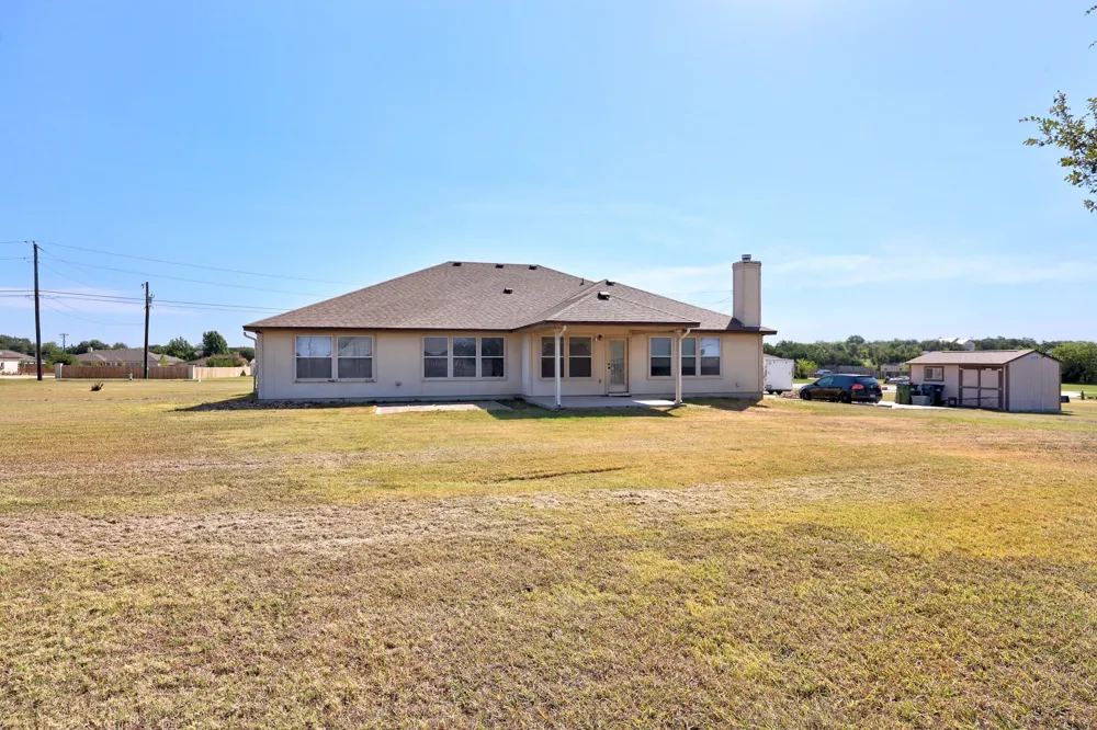 104 S Buckboard Liberty Hill, TX 78642