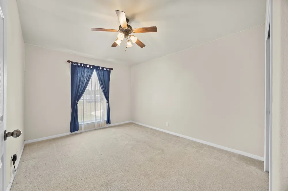 104 S Buckboard Liberty Hill, TX 78642