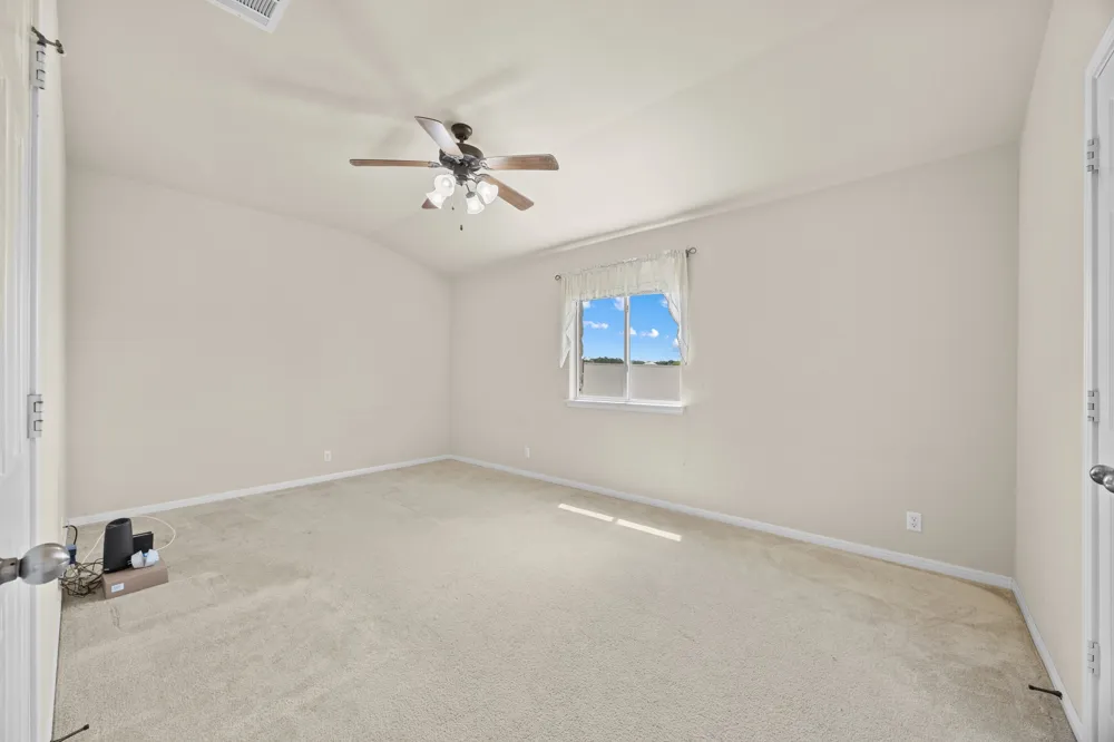 104 S Buckboard Liberty Hill, TX 78642