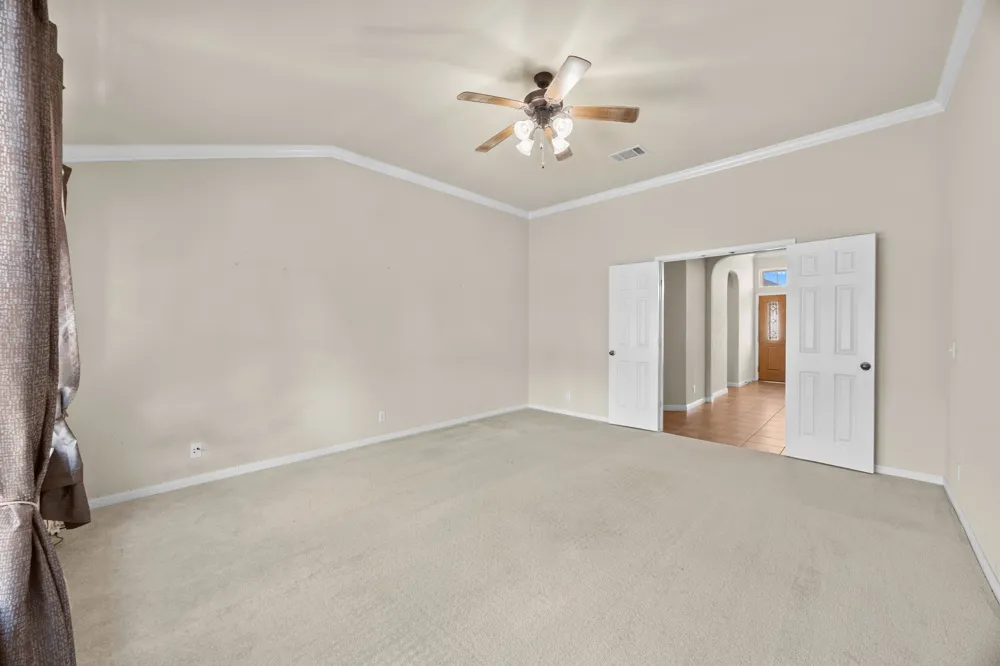 104 S Buckboard Liberty Hill, TX 78642