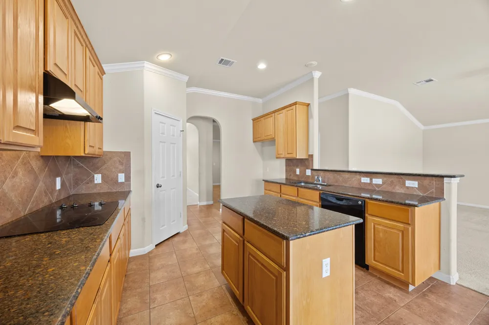 104 S Buckboard Liberty Hill, TX 78642
