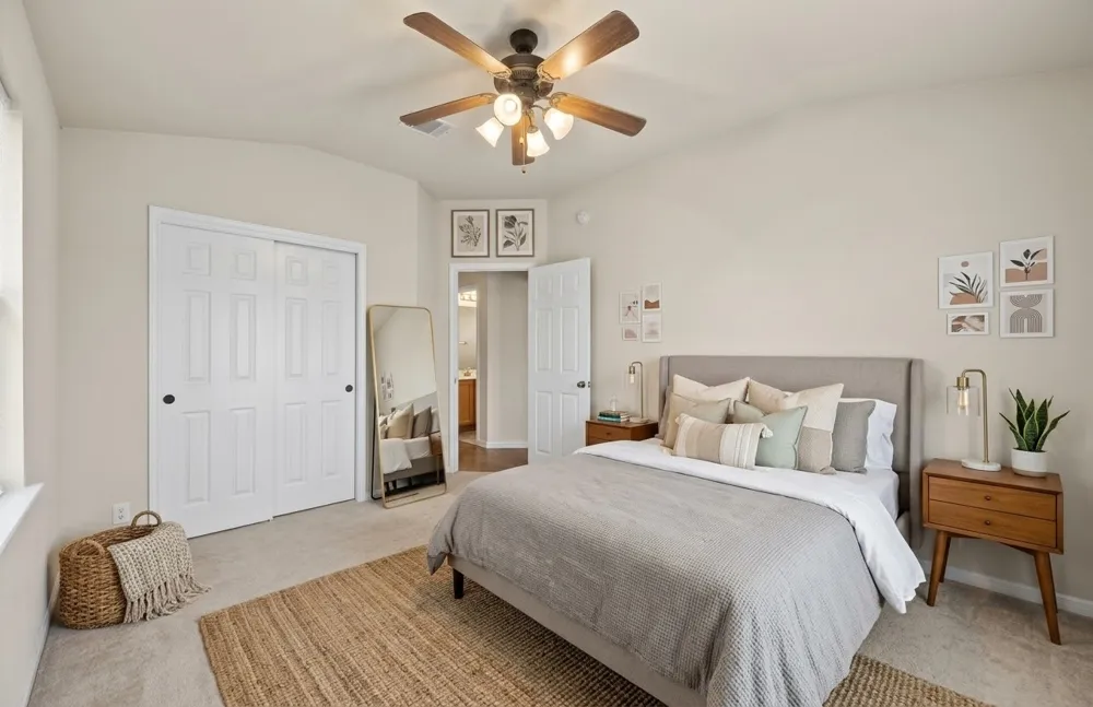 104 S Buckboard Liberty Hill, TX 78642