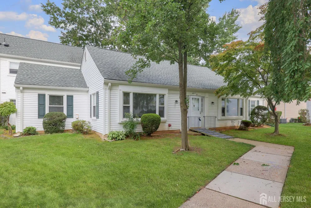 487 Somerset Lane #487A Jamesburg, NJ 08831