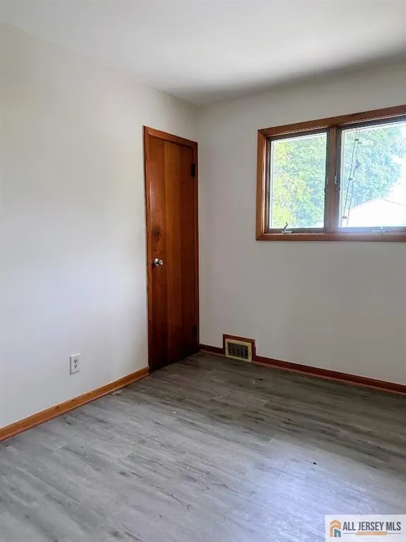 1710 Lincoln Highway Edison, NJ 08817