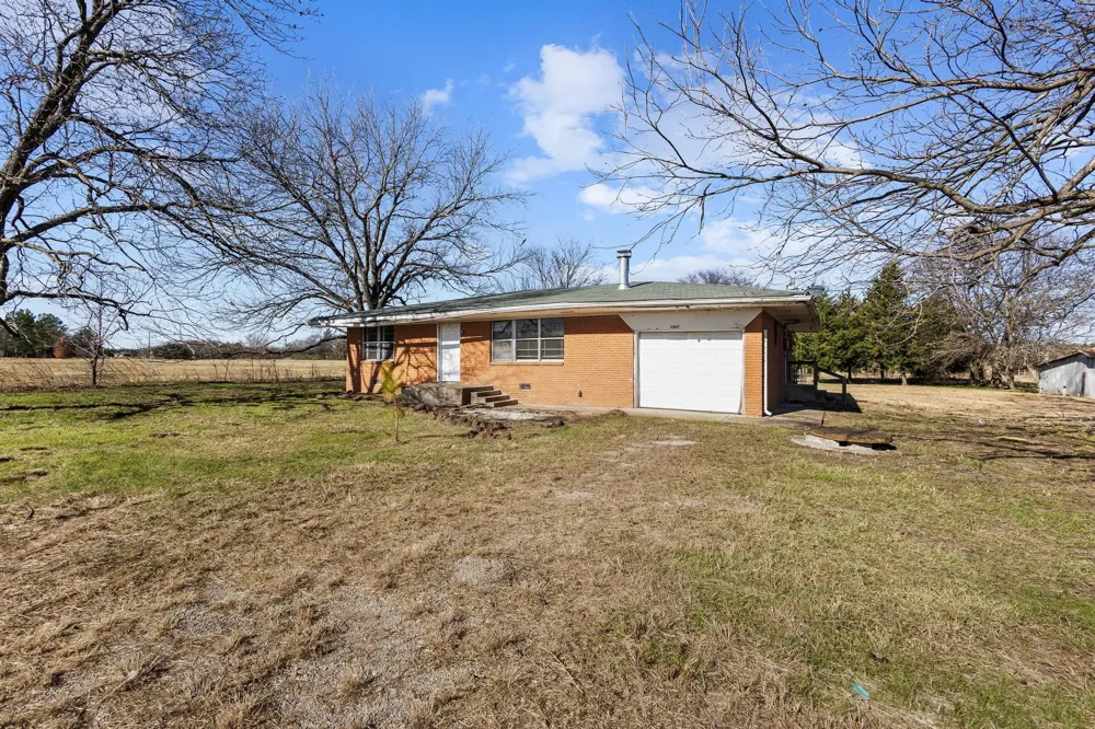 3467 E Fm 120 Denison, TX 75021