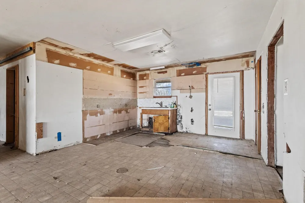 3467 E Fm 120 Denison, TX 75021