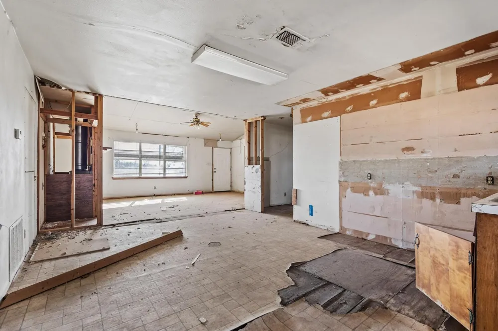 3467 E Fm 120 Denison, TX 75021