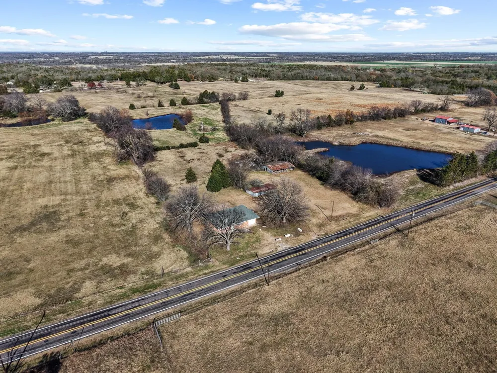 3467 E Fm 120 Denison, TX 75021