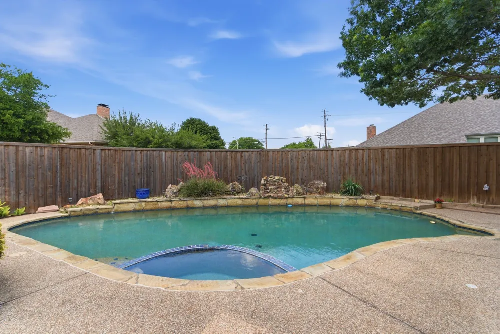 1105 Lakestream Drive Plano, TX 75075