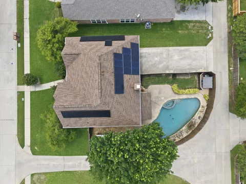 1105 Lakestream Drive