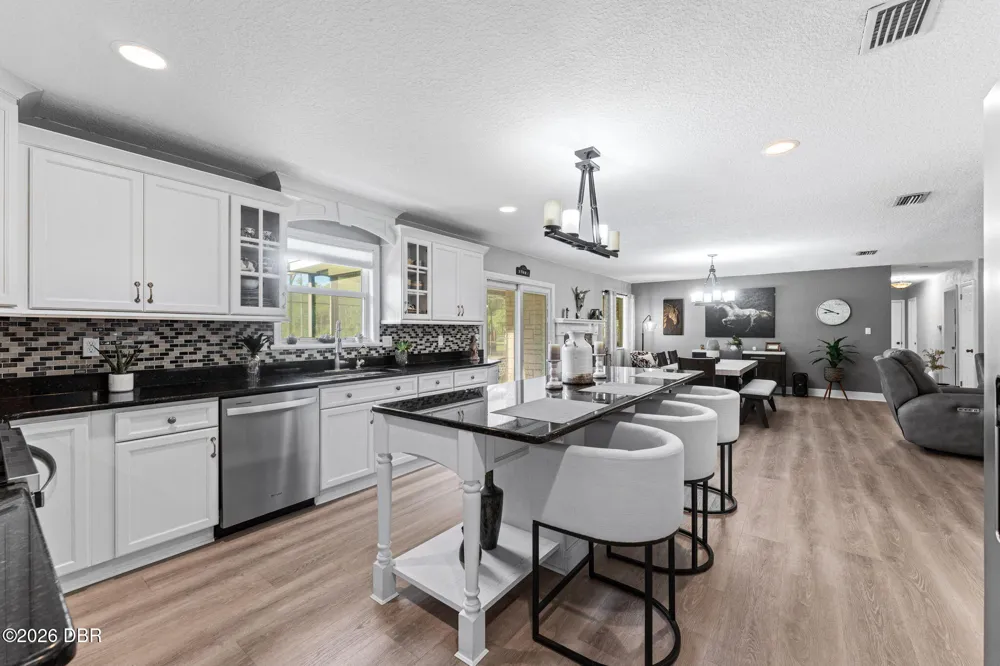 2131 W Poinsettia Drive Port Orange, FL 32128