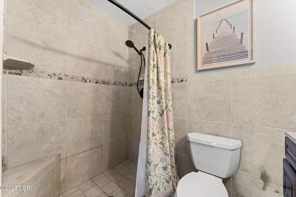 2131 W Poinsettia Drive Port Orange, FL 32128