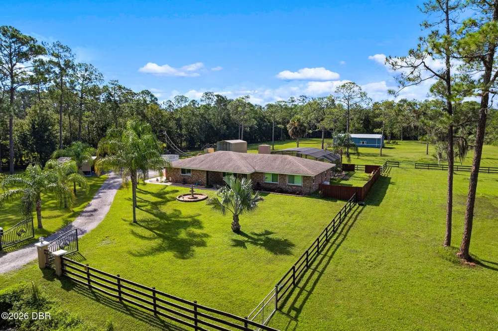 2131 W Poinsettia Drive Port Orange, FL 32128