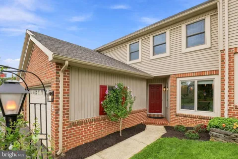4 WEAVER AVENUE
