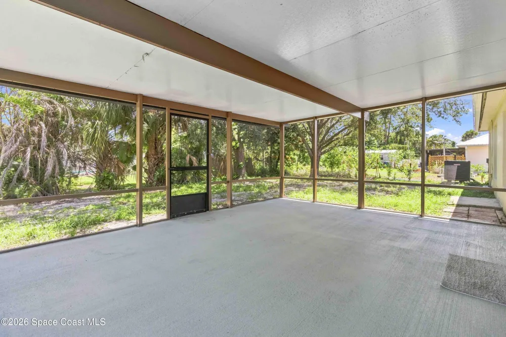 133 Hilton Avenue NW Palm Bay, FL 32907