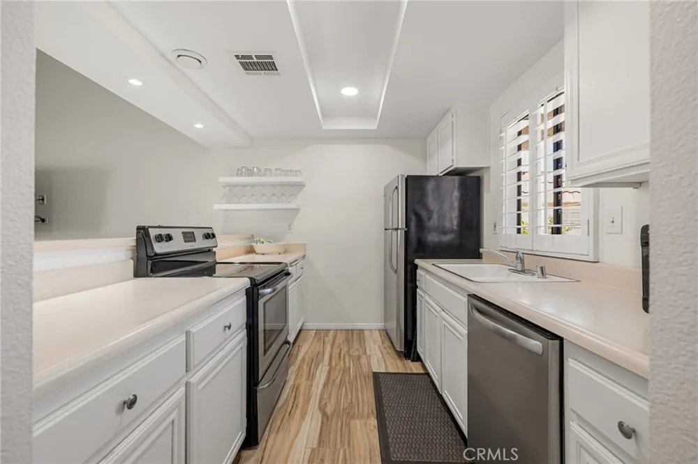 41497 Inverness Palm Desert, CA 92211
