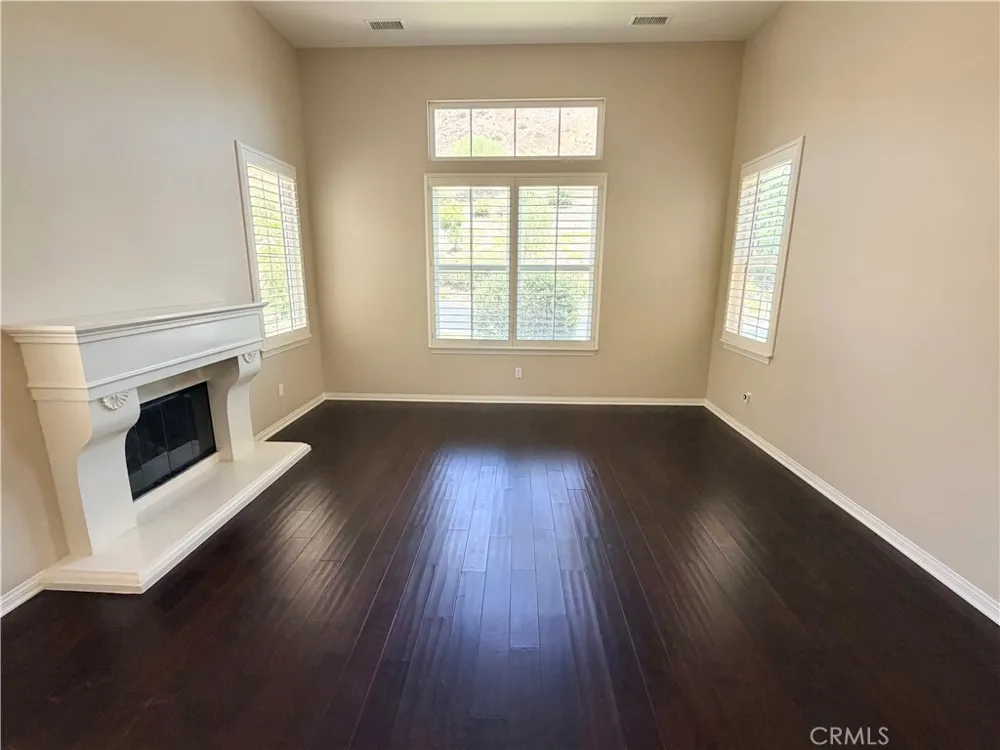 20420 Via Urbino Porter Ranch, CA 91326