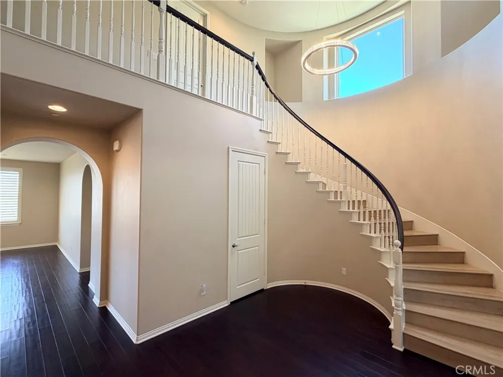 20420 Via Urbino Porter Ranch, CA 91326